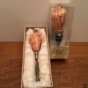 Sea Shell Bottle Stopper and Spreader New In Box
